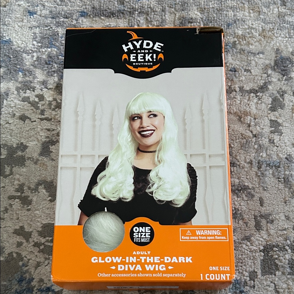 Glow-in-the-Dark Diva Wig - White